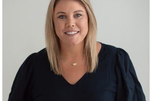 Portrait photo of Janna Gibbs